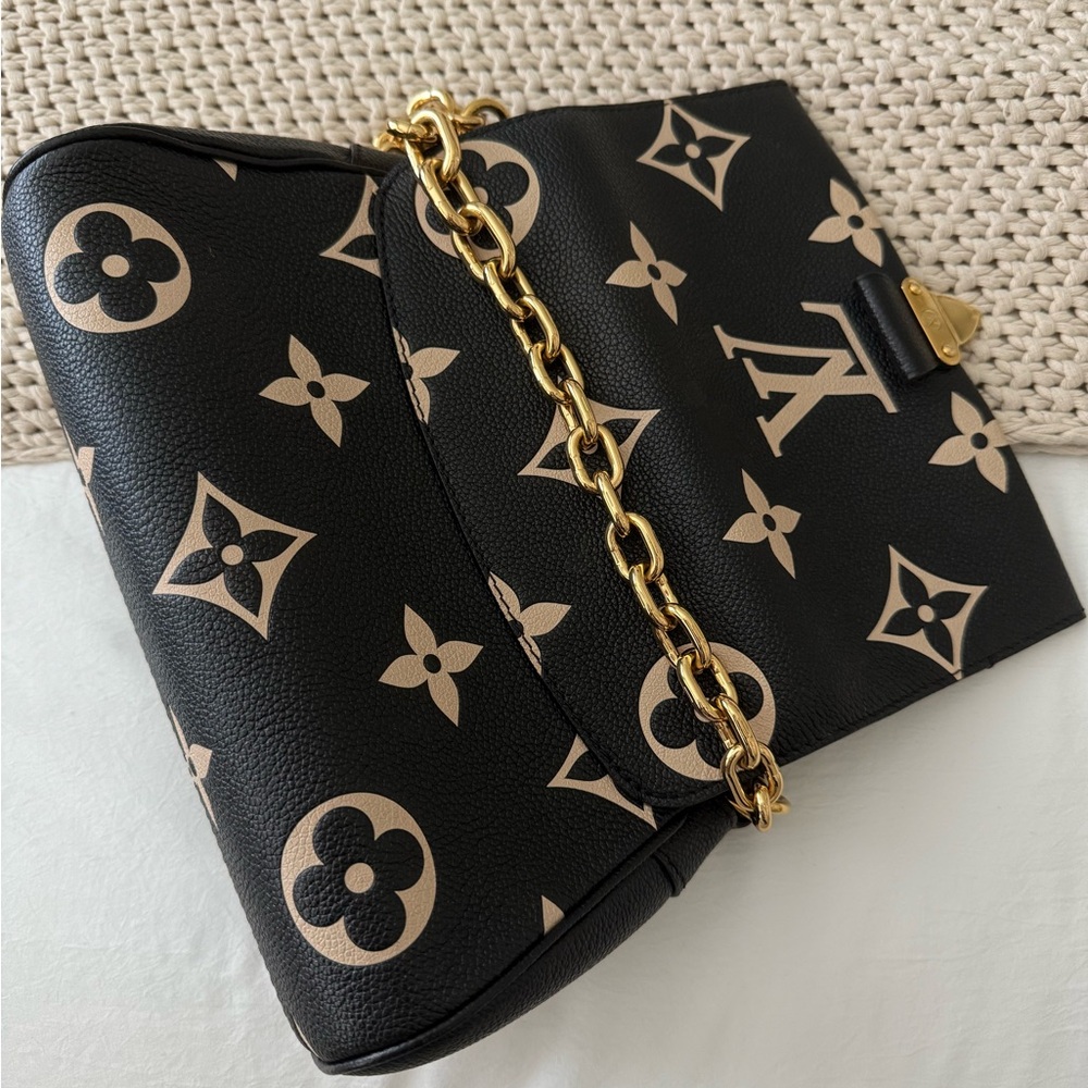 Louis Vuitton Black and Gold Monogram Shoulder Bag - Picture 6 of 12